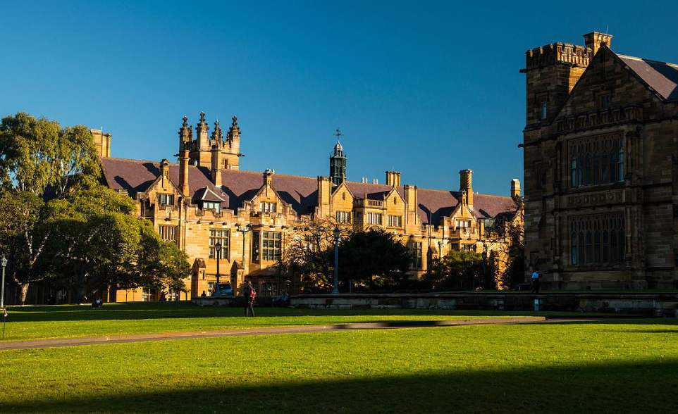 痛心！多名中国游客境外发生交通及溺水事故，出境旅游险怎么买？